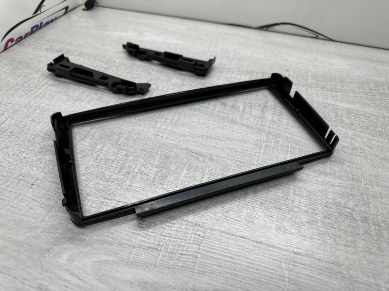 Переходная рамка магнитолы