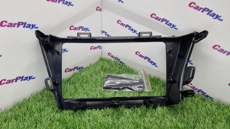 Магнитола штатная Toyota Prius Alfa 2012