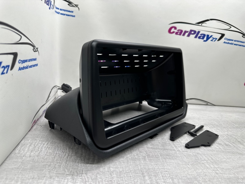 Переходная рамка магнитолы