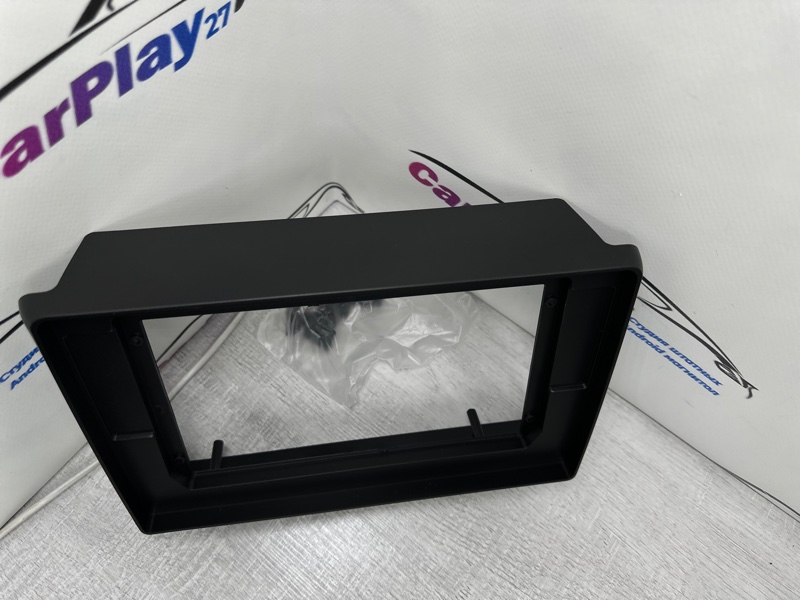 Переходная рамка магнитолы