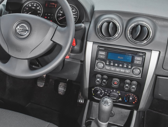 Переходная рамка магнитолы