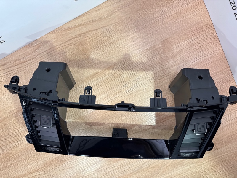 Переходная рамка магнитолы Nissan Patrol 2012