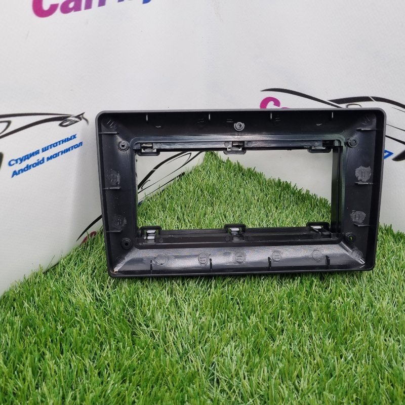 Переходная рамка магнитолы