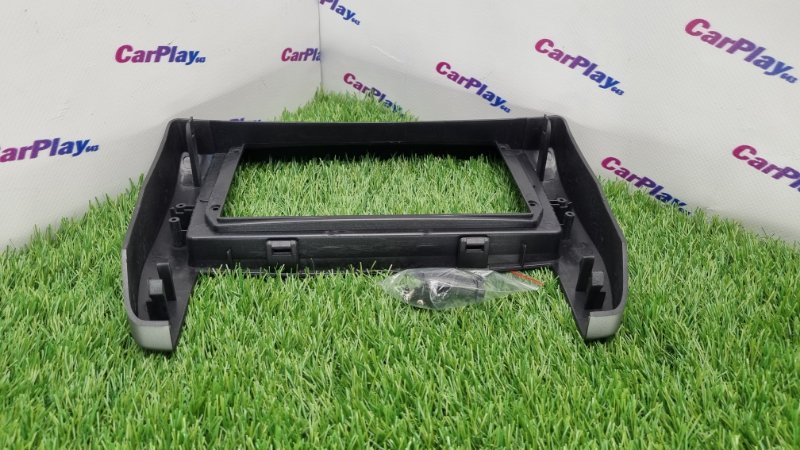 Переходная рамка магнитолы