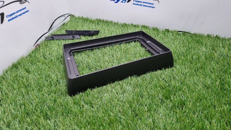 Переходная рамка магнитолы