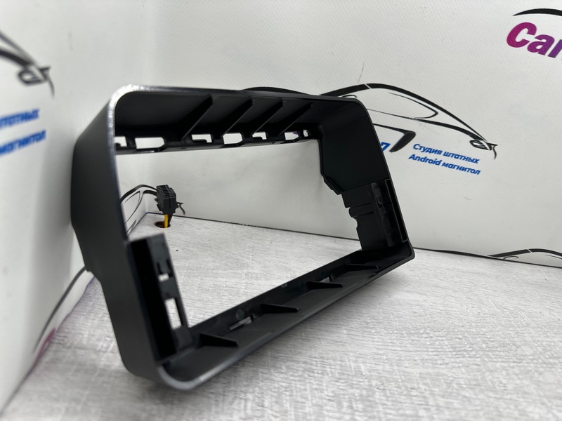 Переходная рамка магнитолы