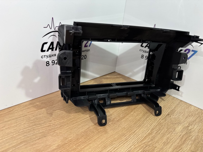 Переходная рамка магнитолы