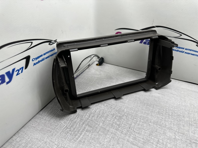 Переходная рамка магнитолы