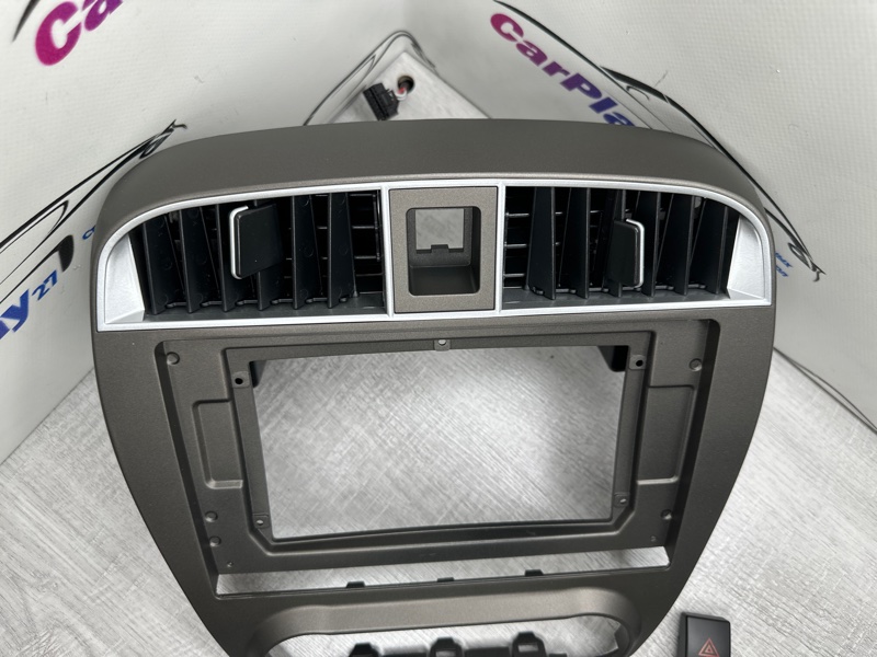 Переходная рамка магнитолы