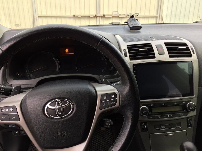 Магнитола штатная Toyota Avensis 2009