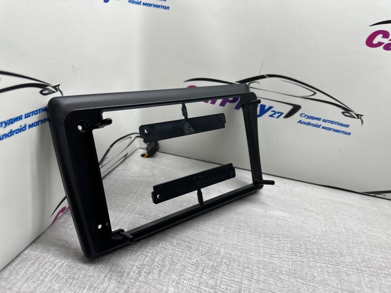 Переходная рамка магнитолы