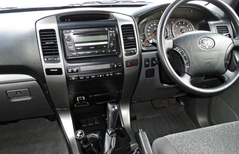 Переходная рамка магнитолы Toyota Prado 120 2002