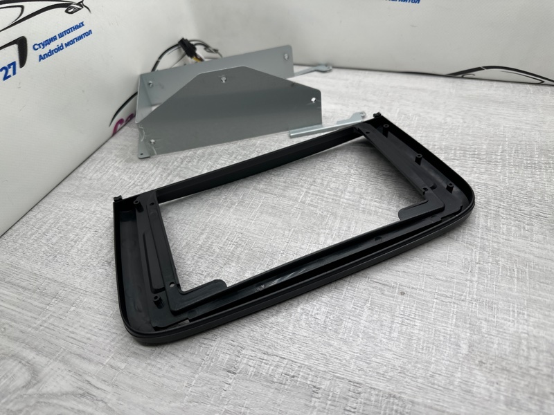 Переходная рамка магнитолы