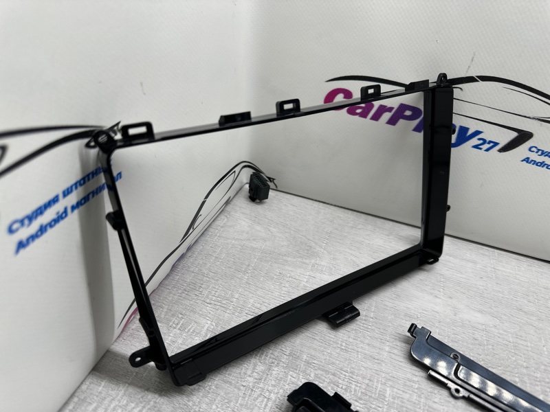 Переходная рамка магнитолы