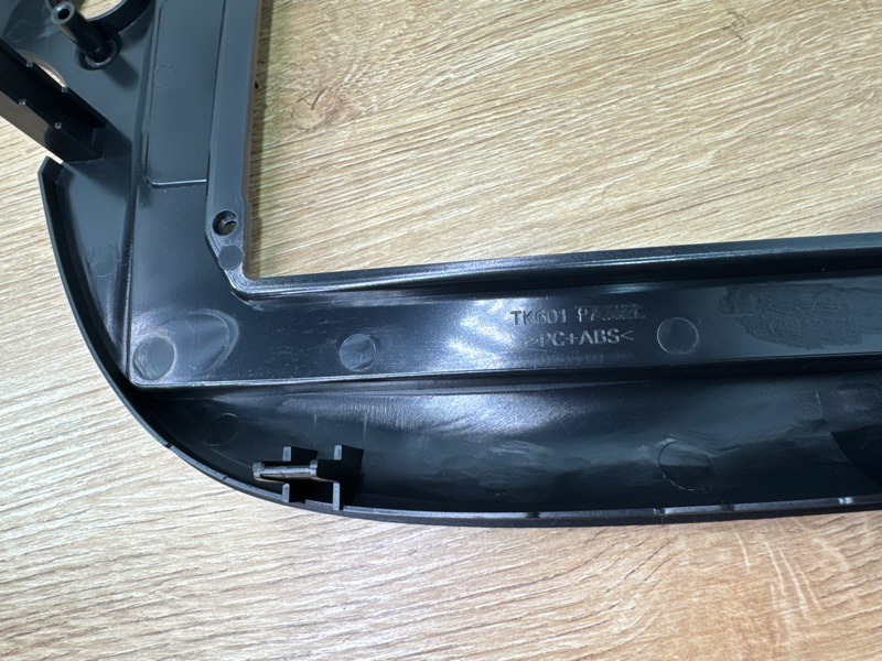 Переходная рамка магнитолы