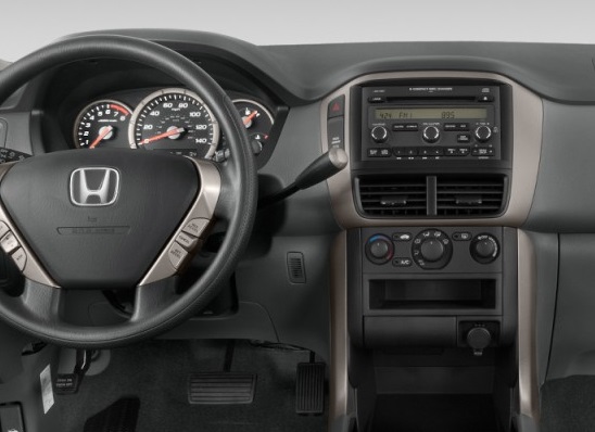 Переходная рамка магнитолы