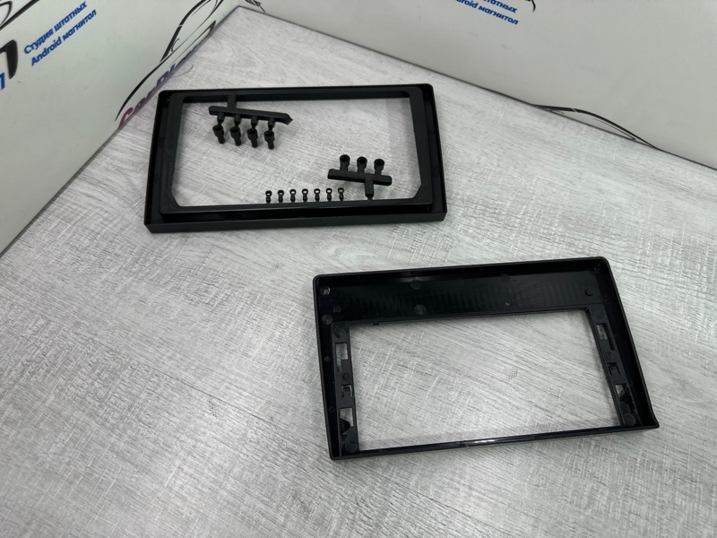 Переходная рамка магнитолы