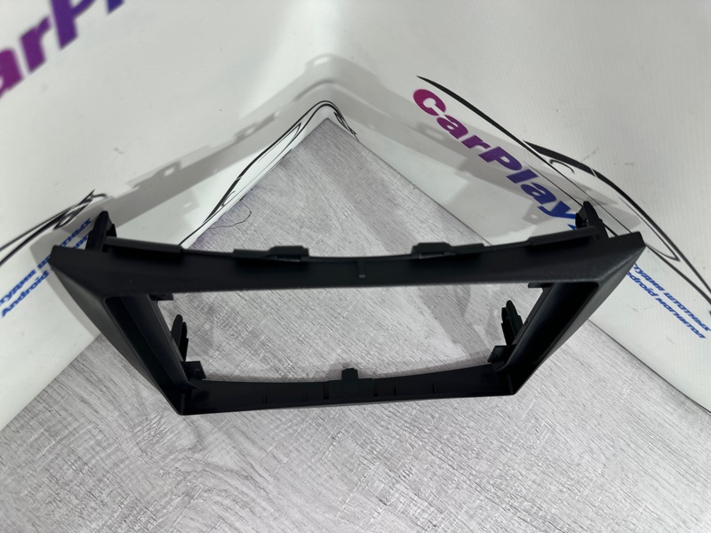 Переходная рамка магнитолы