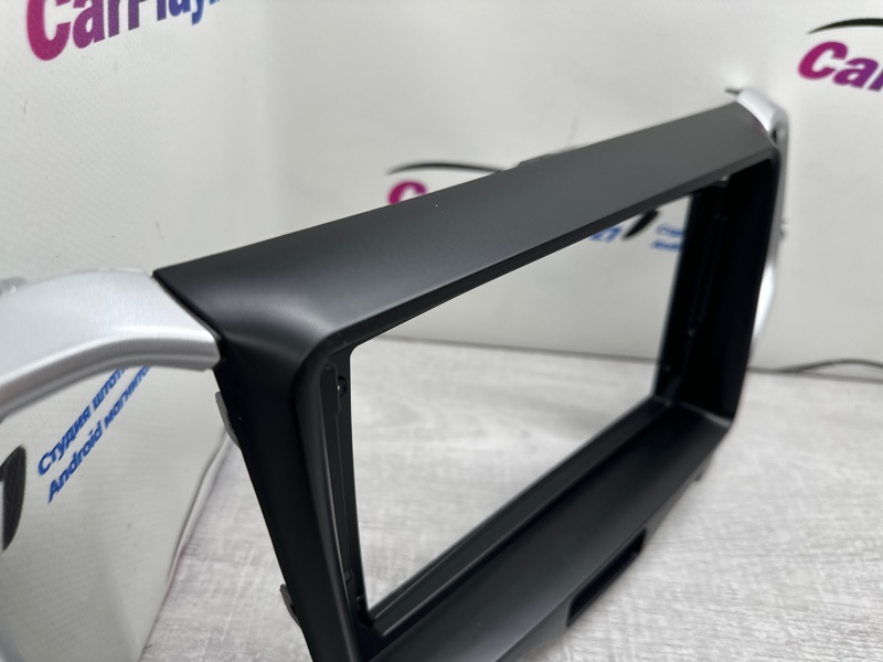 Переходная рамка магнитолы