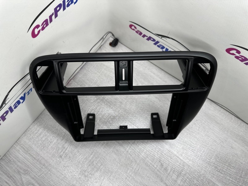 Переходная рамка магнитолы