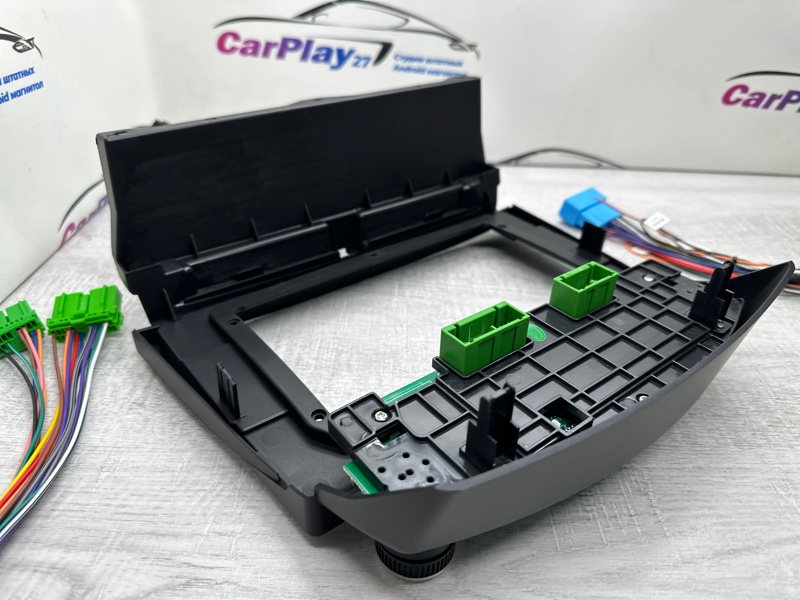 Переходная рамка магнитолы