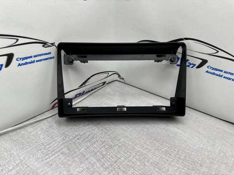 Переходная рамка магнитолы