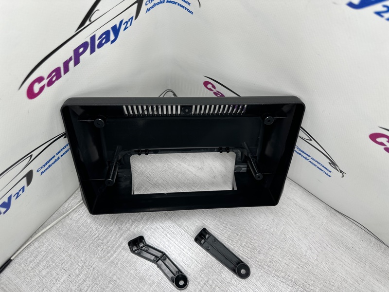 Переходная рамка магнитолы