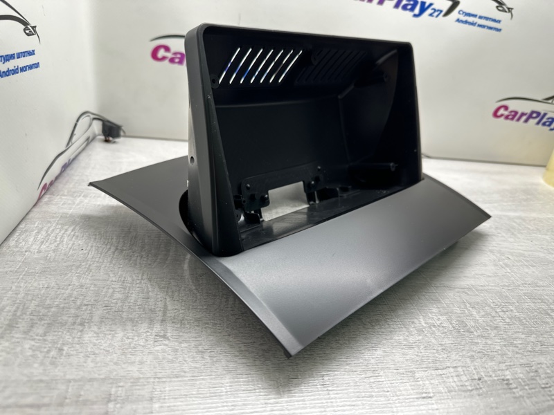 Переходная рамка магнитолы