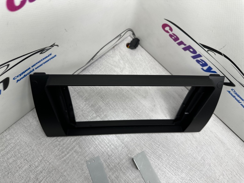 Переходная рамка магнитолы