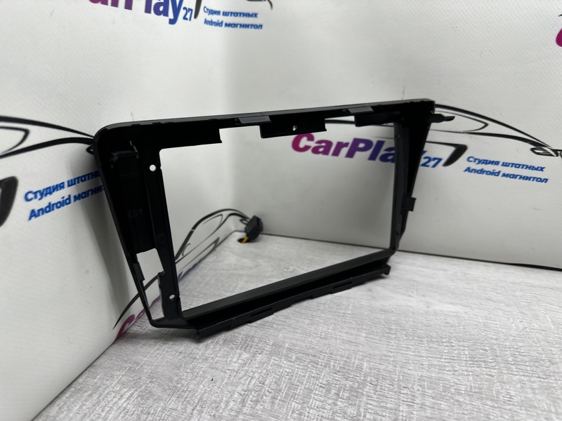 Переходная рамка магнитолы