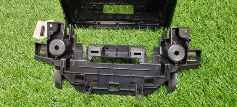 Переходная рамка магнитолы