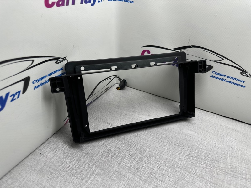 Переходная рамка магнитолы