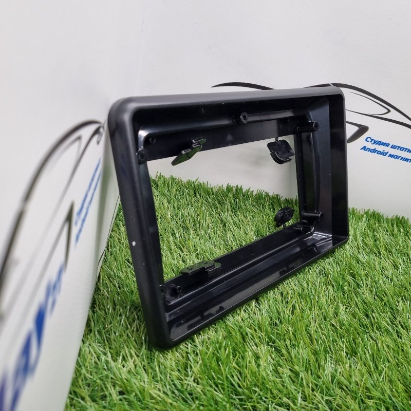 Переходная рамка магнитолы