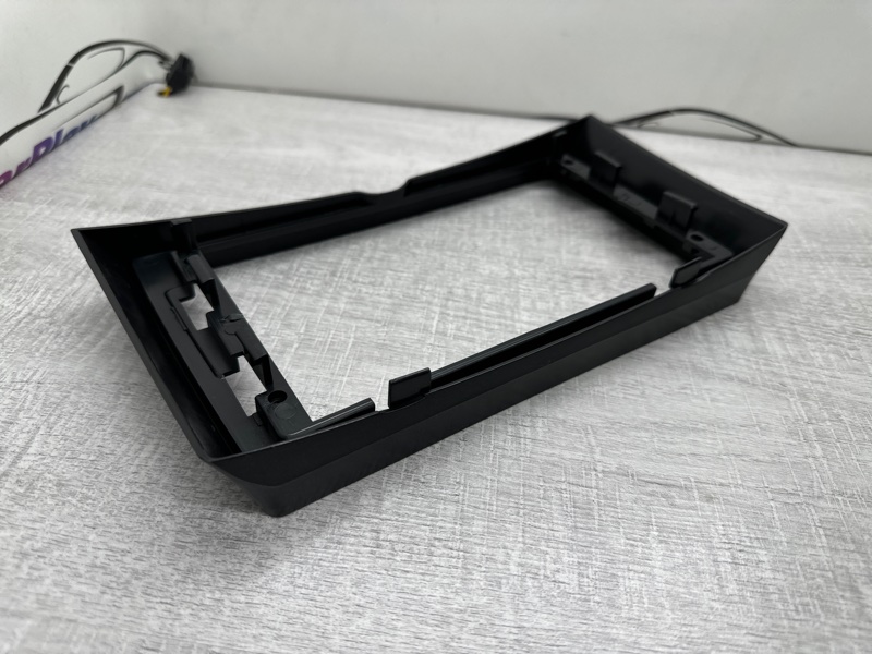 Переходная рамка магнитолы