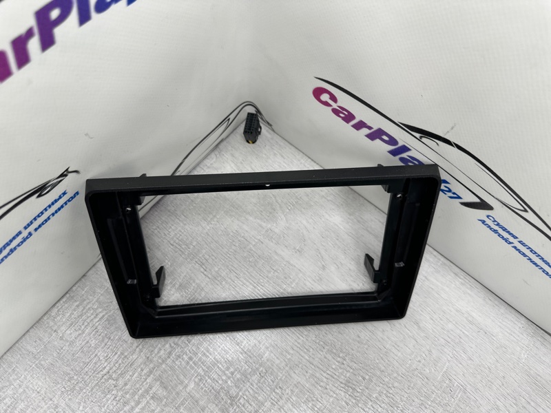 Переходная рамка магнитолы