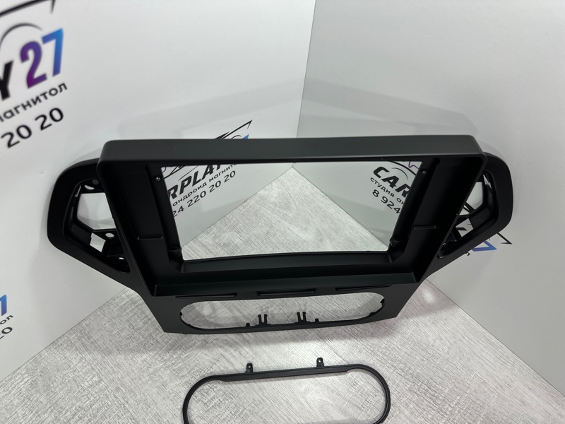 Переходная рамка магнитолы