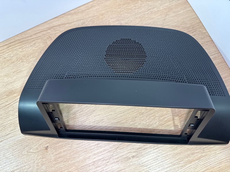 Переходная рамка магнитолы