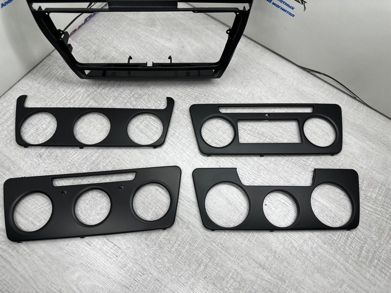 Переходная рамка магнитолы