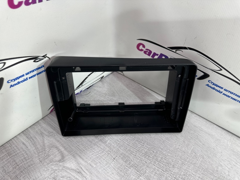 Переходная рамка магнитолы