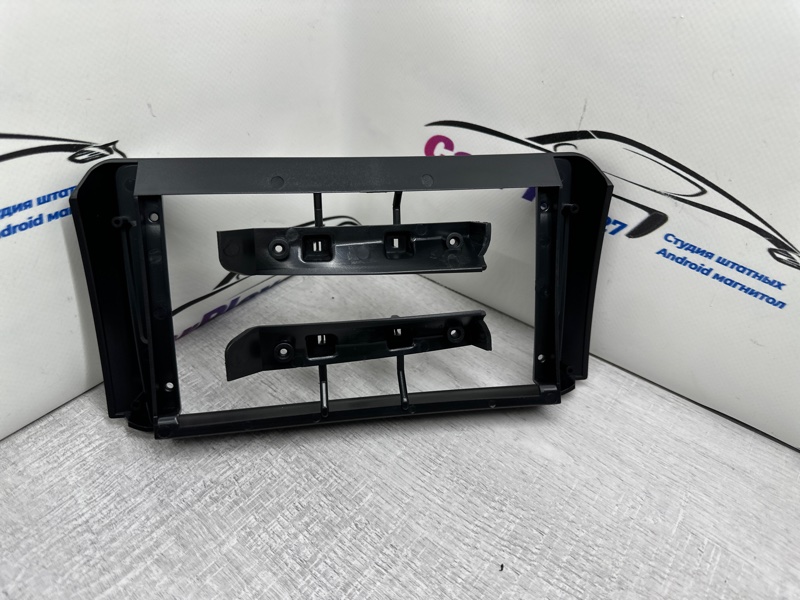 Переходная рамка магнитолы