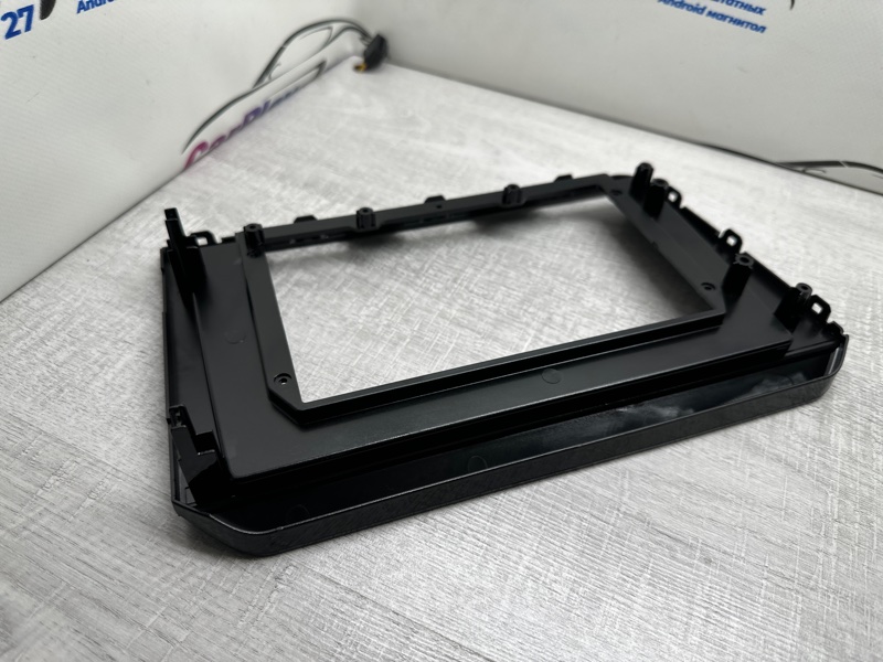 Переходная рамка магнитолы