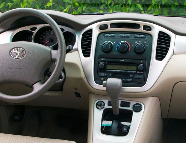 Переходная рамка магнитолы