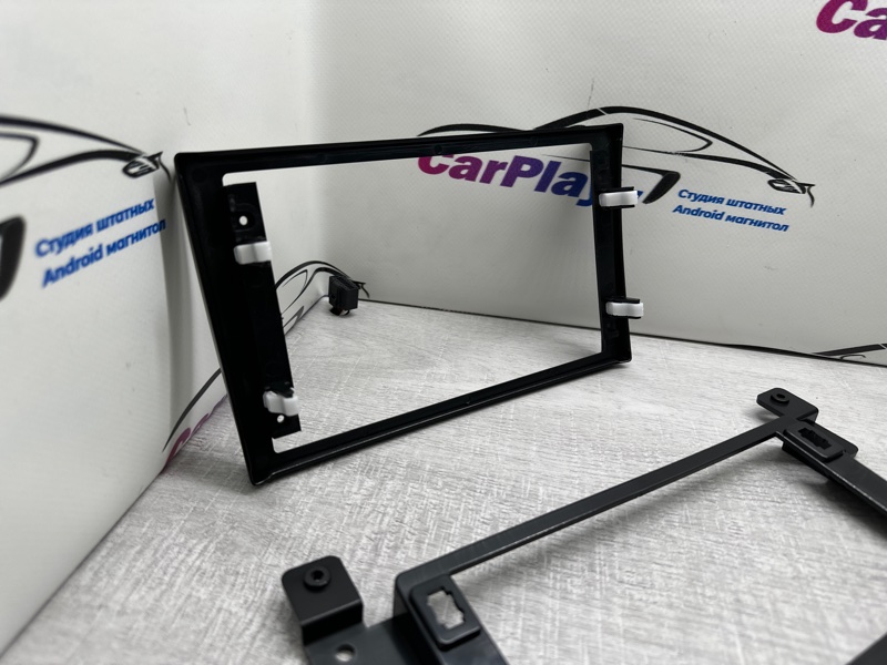 Переходная рамка магнитолы