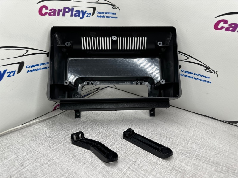 Переходная рамка магнитолы