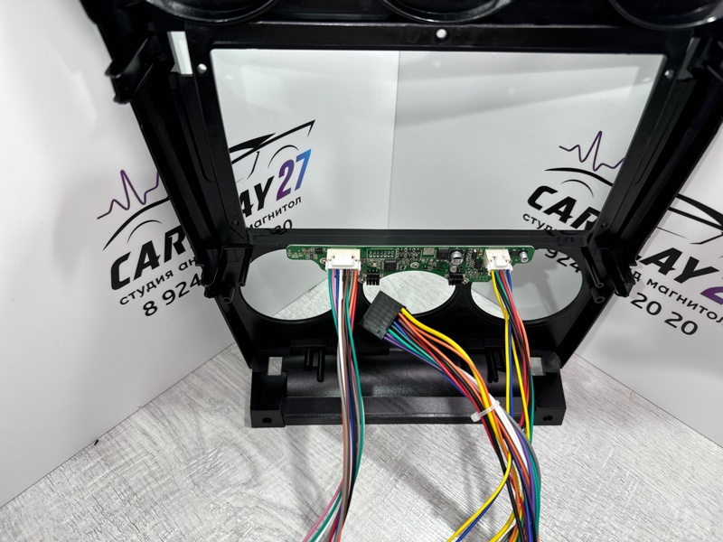 Переходная рамка магнитолы