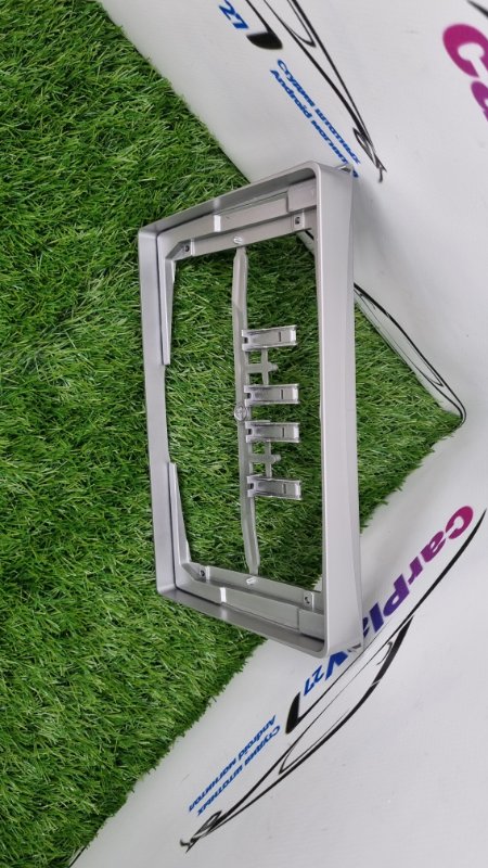 Переходная рамка магнитолы