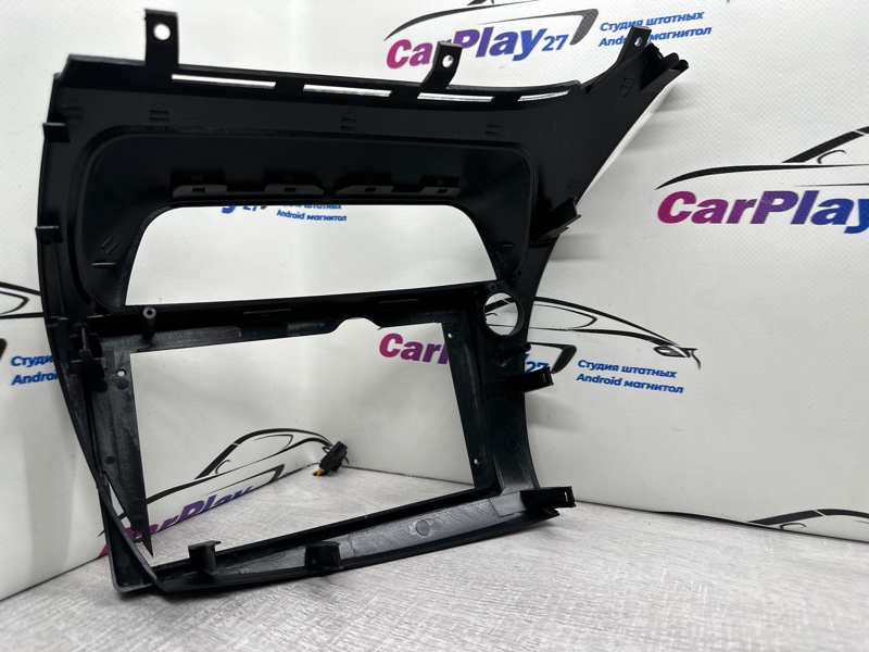 Переходная рамка магнитолы