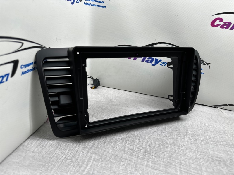 Переходная рамка магнитолы