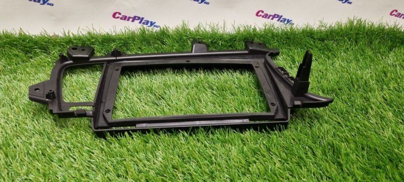 Переходная рамка магнитолы