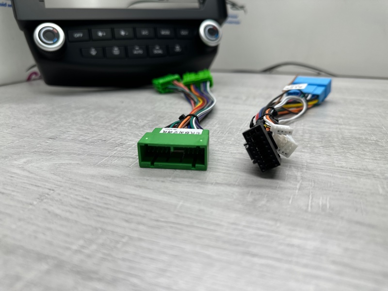 Переходная рамка магнитолы